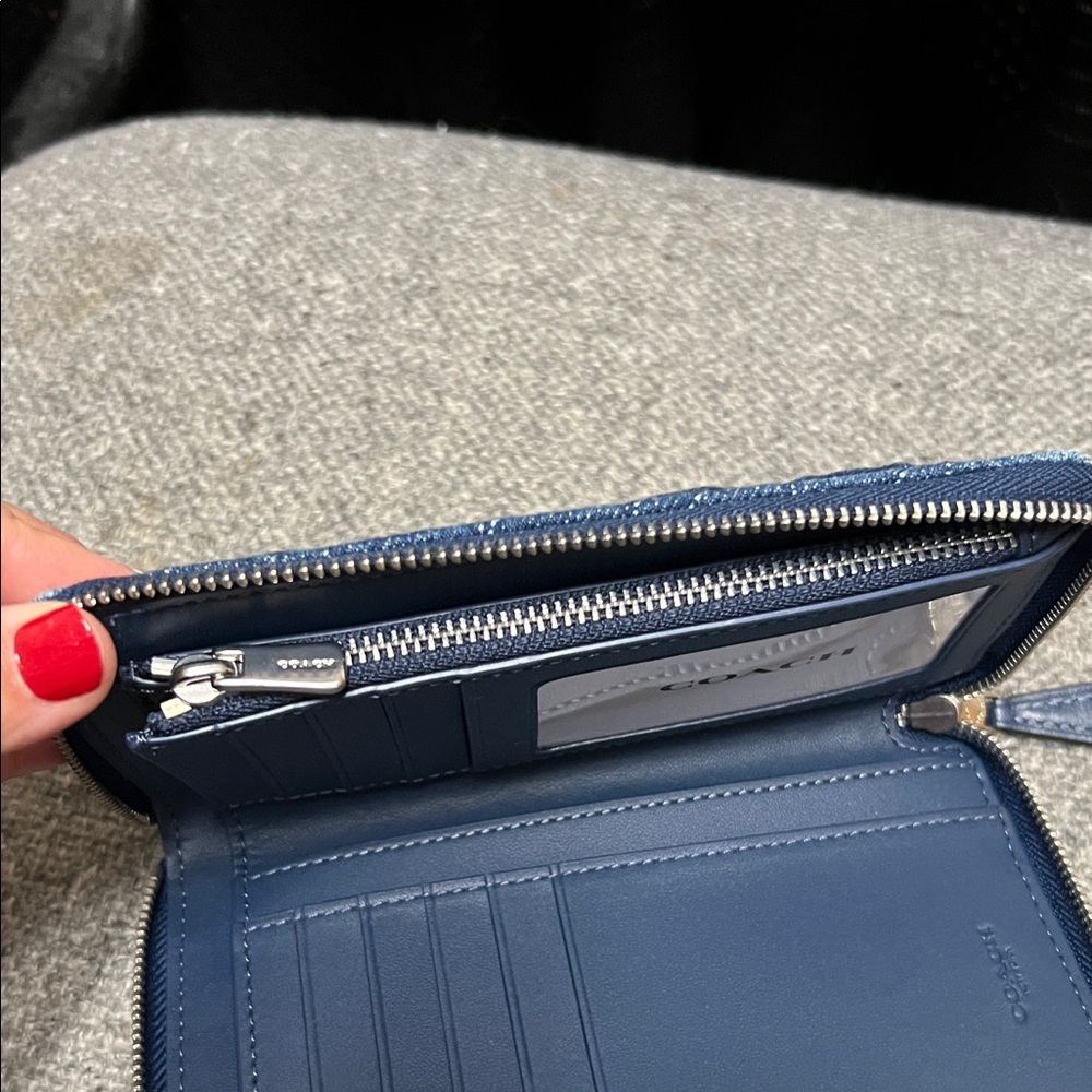 EUC Coach Denim Quilted Wallet - Picture 4 of 5